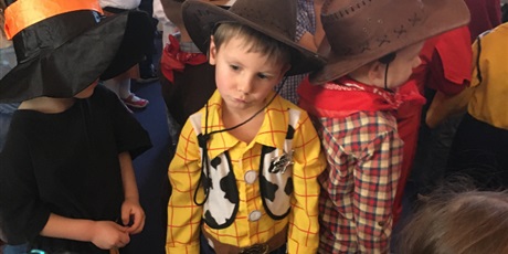 Powiększ grafikę: Bal karnawałowy w Gwarnym Dworku