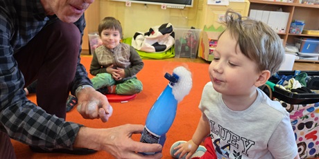 Powiększ grafikę: Ciekawy świat - eksperymenty w Pszczółkach