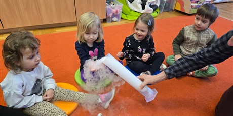 Powiększ grafikę: Ciekawy świat - eksperymenty w Pszczółkach