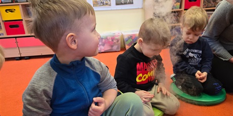 Powiększ grafikę: Ciekawy świat - eksperymenty w Pszczółkach