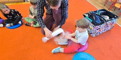 Powiększ grafikę: Ciekawy świat - eksperymenty w Pszczółkach