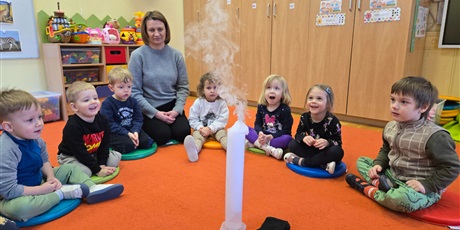 Powiększ grafikę: Ciekawy świat - eksperymenty w Pszczółkach