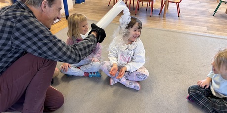 Powiększ grafikę: Ciekawy świat -Motylki - luty 2026