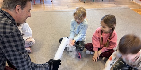 Powiększ grafikę: Ciekawy świat -Motylki - luty 2026