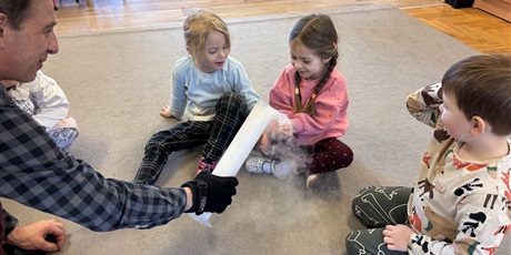 Powiększ grafikę: Ciekawy świat -Motylki - luty 2026