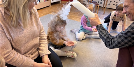 Powiększ grafikę: Ciekawy świat -Motylki - luty 2026