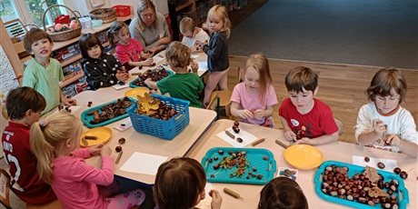 Powiększ grafikę: Co słychać w Motylkach?