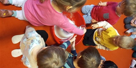 Powiększ grafikę: Grudniowy Ciekawy Świat w Pszczółkach