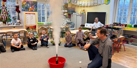 Grudniowy Ciekawy Świat w Żuczkach