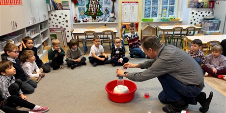 Powiększ grafikę: Grudniowy Ciekawy Świat w Żuczkach