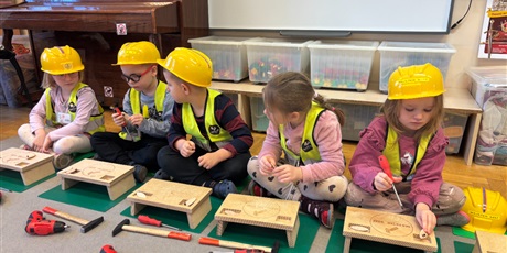 Powiększ grafikę: Listopadowe majsterkowanie w Żuczkach