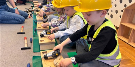 Powiększ grafikę: Listopadowe majsterkowanie w Żuczkach