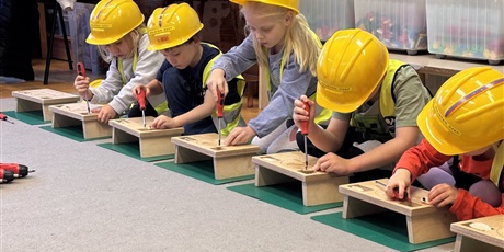 Powiększ grafikę: Listopadowe majsterkowanie w Motylkach