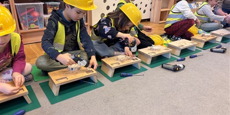 Powiększ grafikę: Listopadowe majsterkowanie w Motylkach