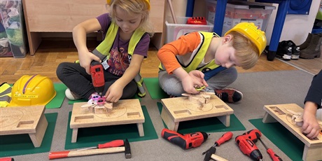 Powiększ grafikę: Listopadowe majsterkowanie w Motylkach