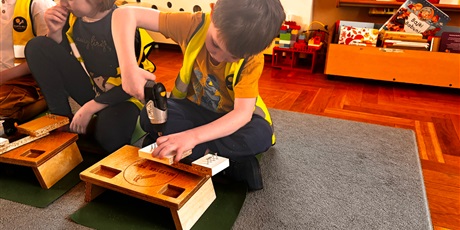 Powiększ grafikę: Majsterkowanie w Żuczkach