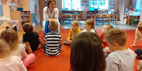 Powiększ grafikę: Mama Stefana opowiada o zawodzie lekarza - Motylki 