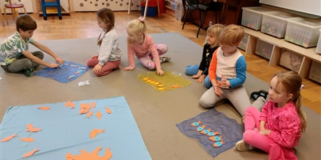 Powiększ grafikę: Matematyczne zabawy w Motylkach