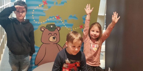 Powiększ grafikę: "Miś czy Niedźwiedź Wojtek"? - zajęcia Żuczków w Muzeum II Wojny Światowej