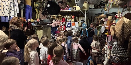Powiększ grafikę: Motylki na warsztatach "Miniaturowe zagadki" w teatrze Miniatura 