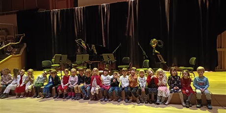 Powiększ grafikę:  Motylki - w Filharmonii Bałtyckiej na koncercie edukacyjnym pt. "Pan Kleks - na ratunek świętom!" 