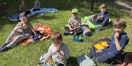 Powiększ grafikę: Obchody Dnia Dziecka - piknik w ogrodzie - Motylki 