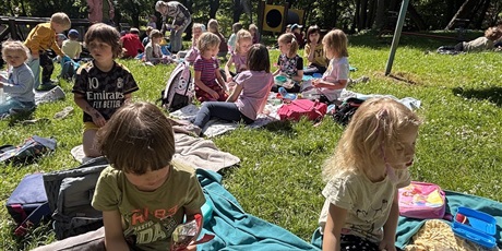 Powiększ grafikę: Obchody Dnia Dziecka - piknik w ogrodzie - Motylki 