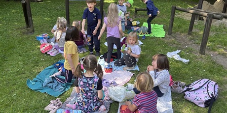 Powiększ grafikę: Obchody Dnia Dziecka - piknik w ogrodzie - Motylki 