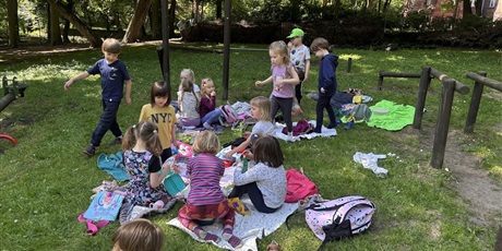 Powiększ grafikę: Obchody Dnia Dziecka - piknik w ogrodzie - Motylki 