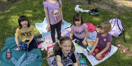 Powiększ grafikę: Obchody Dnia Dziecka - piknik w ogrodzie - Motylki 