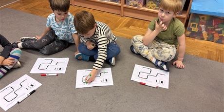 Powiększ grafikę: Ozoboty - nauka kodowania w Motylkach