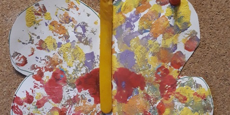 Powiększ grafikę: Przedszkolaki z Gwarnego Dworku uczą się angielskiego w domu!