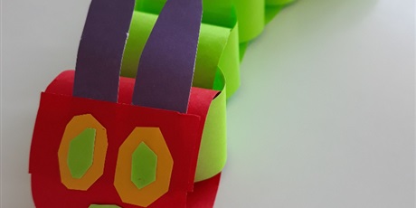 Powiększ grafikę: Przedszkolaki z Gwarnego Dworku uczą się angielskiego w domu!