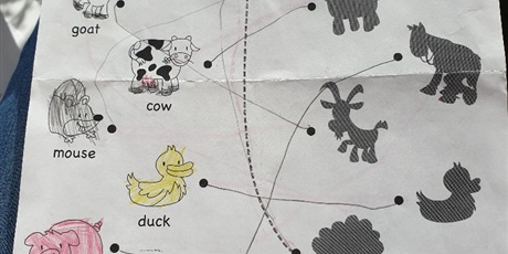 Powiększ grafikę: Przedszkolaki z Gwarnego Dworku uczą się angielskiego w domu!