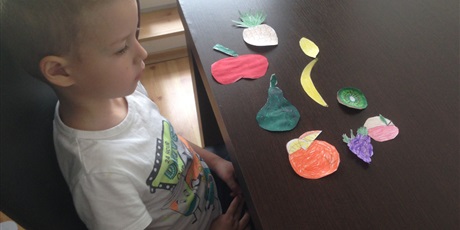 Powiększ grafikę: Przedszkolaki z Gwarnego Dworku uczą się angielskiego w domu!