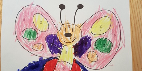 Powiększ grafikę: Przedszkolaki z Gwarnego Dworku uczą się angielskiego w domu!