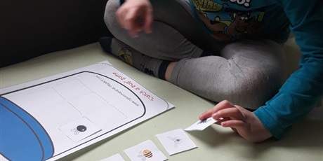 Powiększ grafikę: Przedszkolaki z Gwarnego Dworku uczą się angielskiego w domu!