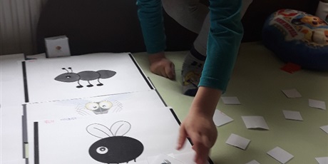 Powiększ grafikę: Przedszkolaki z Gwarnego Dworku uczą się angielskiego w domu!