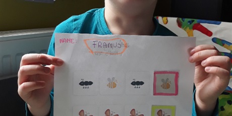 Powiększ grafikę: Przedszkolaki z Gwarnego Dworku uczą się angielskiego w domu!