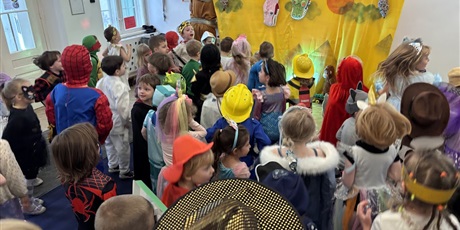 Powiększ grafikę: Przedszkolny bal przebierańców "Pod piramidami"