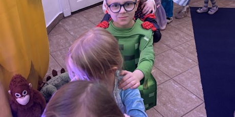 Powiększ grafikę: Przedszkolny bal przebierańców "Pod piramidami"