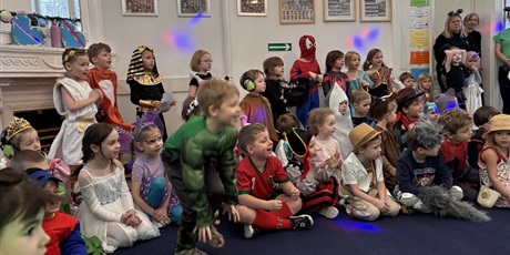 Powiększ grafikę: Przedszkolny bal przebierańców "Pod piramidami"