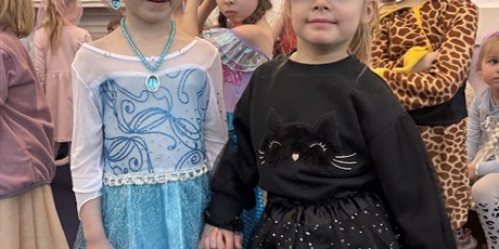 Powiększ grafikę: Przedszkolny bal przebierańców "Pod piramidami"