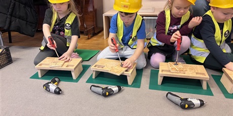 Powiększ grafikę: Styczniowe majsterkowanie w Motylkach