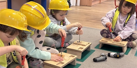 Powiększ grafikę: Styczniowe majsterkowanie w Motylkach