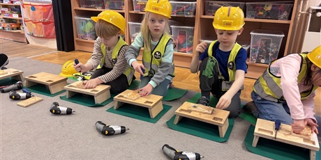 Powiększ grafikę: Styczniowe majsterkowanie w Motylkach