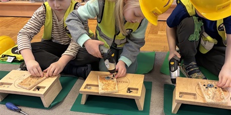 Powiększ grafikę: Styczniowe majsterkowanie w Motylkach