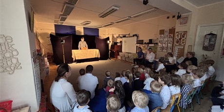 Powiększ grafikę: Teatr Conieco z przedstawieniem "O kapryśnej księżniczce"