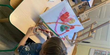 Powiększ grafikę: Tydzień Sztuki. Malowanie na sztalugach malarskich- Biedroneczki