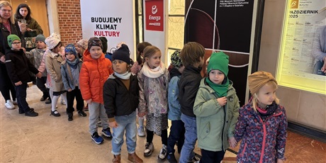 Powiększ grafikę: Udział Żuczków w koncercie edukacyjnym w Filharmonii Bałtyckiej "Sekretne życie gdańskiej filharmonii"